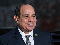 Ас-Сиси посетил рождественскую службу в новой столице Египта