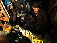 Джастин Трюдо поставил свечу в память о жертвах авиакатастрофы в Иране 9 января 2020 года