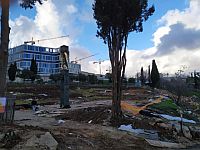 Около монумента "Свеча памяти". Иерусалим, 1 февраля 2020 года
