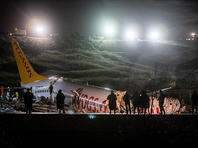 В результате крушения самолета в аэропорту Стамбула пострадали 52 человека