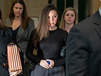 Джессика Манн идет на слушания в Верховный суд Манхэттена. 31 января 2020 года