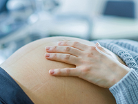 Использование беременными косметики может вызывать ожирение у детей