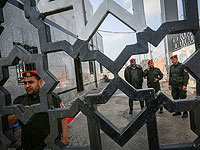 Лояльные ХАМАСу палестинские силы безопасности у закрытого пограничного перехода Рафах, 15 марта 2020 года, южная часть сектора Газа
