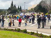 Митинг возле Кнессета и иск в БАГАЦ:  оппозиция против Юлия Эдельштейна