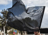 "Черные флаги" проводят акцию протеста рядом с домом Гидеона Саара