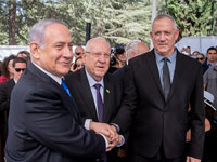 Мандат на формирование коалиции передан Кнессету, переговоры продолжаются