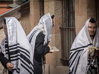 Жителям Бейт-Эля разрешили провести демонстрацию против запрета на молитву, если они не будут молиться
