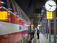 Минздрав отказался от ограничения на количество пассажиров в вагоне поезда
