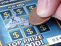 Американец, купивший лотерейный билет тайком от жены, выиграл 500 тысяч долларов