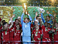 "Бавария" в 20-й раз выиграла Кубок Германии. В финале забиты 6 голов