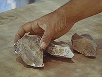 Кремниевые орудия найденные на месте раскопок
