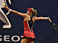 Даяна Ястремская вышла в четвертьфинал турнира в Палермо
