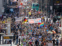 Массовая акция протеста в Берлине: 20.000 "ковидиотов"  вышли на улицу