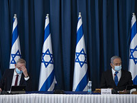 Политический кризис: "Ликуд" и "Кахоль Лаван" обсуждают "компромисс Хаузера"