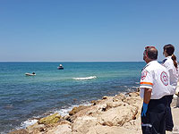 На одном из пляжей Кейсарии едва не утонул 70-летний мужчина