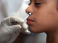 Вакцину-спрей против коронавируса ученые тестируют на себе и своих близких