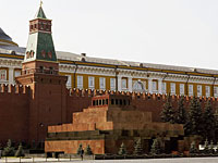Россия отказалась от "перепрофилирования" мавзолея Ленина: "Слишком много негатива"