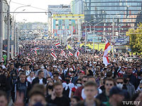 "Марш справедливости": десятки тысяч протестующих в Минске, сотни задержанных
