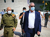Министр обороны Израиля Бени Ганц вылетел в США с официальным визитом