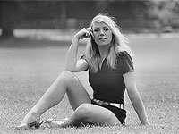 Маргарет Нолан, 1971 год