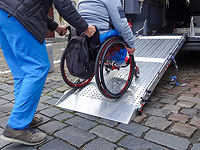 Правительство одобрило законопроект об одноразовой помощи инвалидам