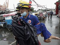 Мощный тайфун на Филиппинах: четверо погибших, миллион эвакуированных