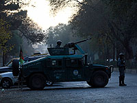Афганская полиция патрулирует кампус Университета Кабула. 2 ноября 2020 года