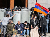 Lib&#233;ration. Прекращение огня: в Ереване армяне критикуют "удар ножом в спину"