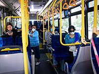 Кабинет по коронавирусу разрешил увеличить заполненность общественного транспорта