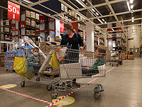IKEA открывает магазины, вопреки позиции минздрава