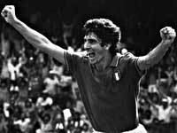 Умер легендарный нападающий, чемпион мира 1982 года Паоло Росси