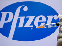 Консультативный совет FDA рекомендовал одобрить вакцину Pfizer от коронавируса COVID-19