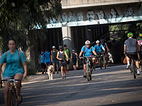 Накануне введения карантина сотни участников велопробега собрались в парке "А-Яркон"