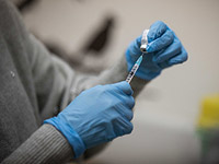 За последние сутки в Израиле вакцинировали от коронавируса около 152 тысяч человек