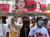В Мьянме продолжаются протесты, продлен арест Аун Сан Су Чжи