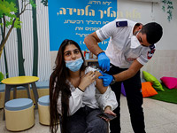 Вакцинация против коронавируса: около 69% взрослых израильтян привиты полностью
