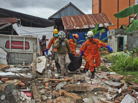 Наводнения и оползни в Индонезии: есть жертвы, сотни пропавших без вести