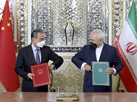 Иран и Китай подписали договор о 25-летнем сотрудничестве
