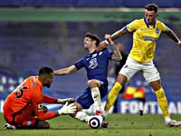 Чемпионат Англии. "Челси" не смог победить аутсайдера и войти в тройку лидеров