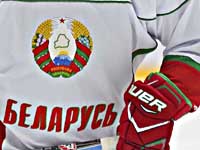 Юниорский чемпионат мира. Белорусский хоккеист забросил лакросс-гол из-за ворот