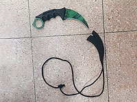 В Холоне задержан вооруженный ножом мужчина