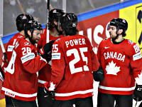 Канадцы одержали первую победу