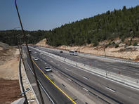 На шоссе номер 6 завершено строительство четырех заездных карманов для безопасной остановки