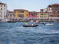 В Венеции встретили протестами первый "постковидный" круиз