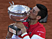Новак Джокович во второй раз стал победителем Открытого чемпионата Франции и установил рекорд