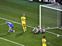 Артем Довбик, выведший сборную Украины в четвертьфинал, был близок к рекорду чемпионатов Европы