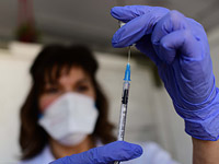 Минздрав Израиля: 11 из 16 зараженных штаммом "Дельта", госпитализированных в критическом состоянии, были вакцинированы