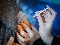 Исследование "Шибы": вакцинация не только снижает риск заражения, но и делает человека менее заразным