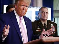 Книга о Трампе: военные намеревались остановить президента, если он устроит переворот