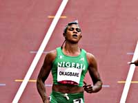 Блессинг Окагбаре в олимпийском забеге на 100 м